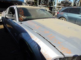 2009 FORD MUSTANG CPE SILVER BASE 4.0L AT F18045